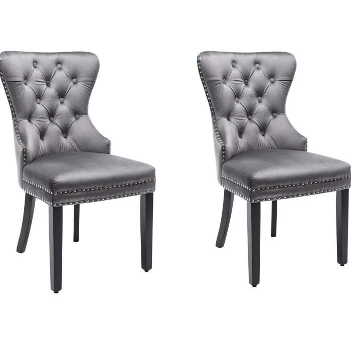 Lot de 2 chaises scandinaves pour salle à manger avec pieds en chêne et garniture cloutée en velours gris Lot de 2 chaises scandinaves pour salle à manger avec pieds en chêne et garniture cloutée en velours gris