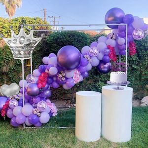 Décoration d'anniversaire violette et argentée Décoration de fête d' anniversaire Ballons en aluminium Rideau violet à paillet 565 - Cdiscount  Maison