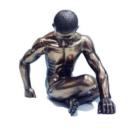 STATUE HOMME ASSIS TAILLEUR
