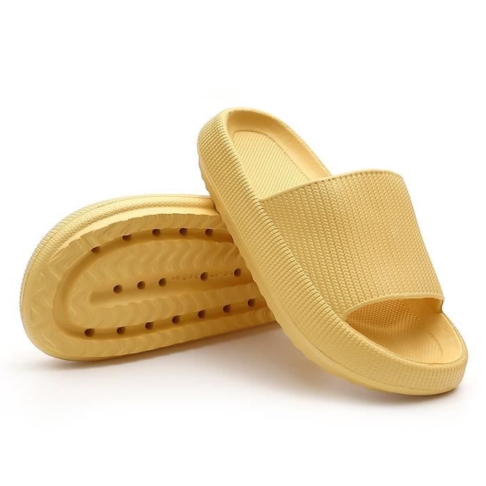 Soulier antidérapant on sale yellow