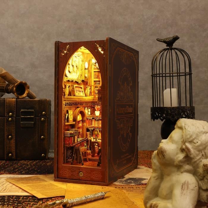 Book Nook DIY Kit Maison de Poupée Miniature avec Meubles et Lumièr