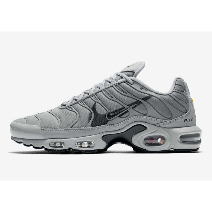 chaussure homme nike tn requin