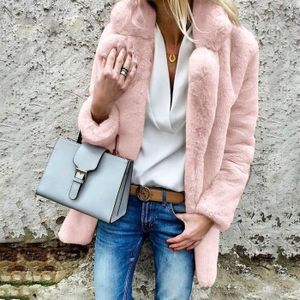 manteau fourrure rose