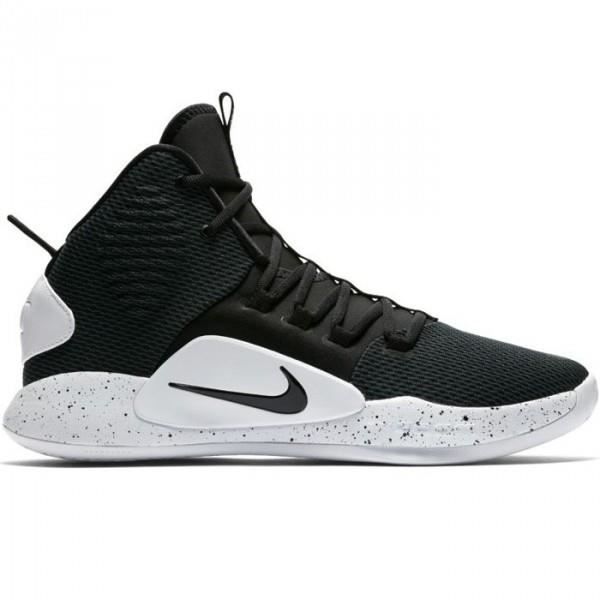 chaussure de basket nike hyperdunk