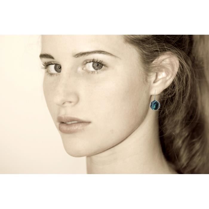 Boucles d’oreilles Plaqué Or Nacre Blanche Ronde Contours Ciselés | L