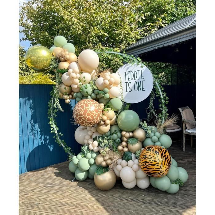 Kit Déco Anniversaire Vert Sauge – Banderoles, 52 Ballons, Pompons – Pour Fille, Garçon, Homme, Femme – Facile à Gonfler Et Installer