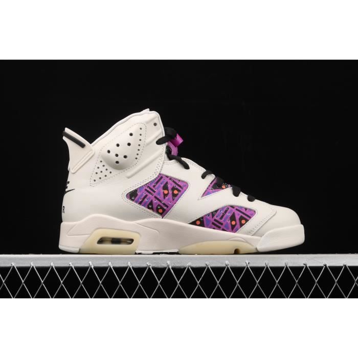 Baskets Jordan 6 NRG pour Homme et Femme Blanc et Violet