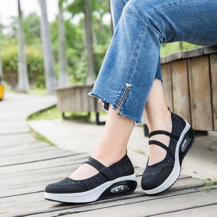 Chaussures pour femme grande taille sales