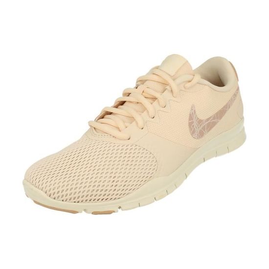 nike training flex essential trainers