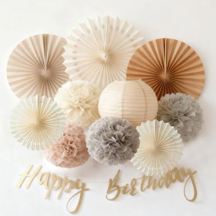 Kit de Décoration Anniversaire Beige Pompons en Papier Boules Fleurs éventails dorés A style Bohème