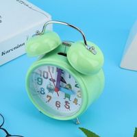 RA05972-Horloge en plastique Réveil pour enfants Sonnerie Bell Night Réveil lumineux Horloge électronique Réveil vert