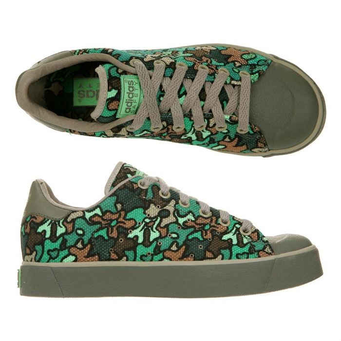 Stan smith deals safety trainers