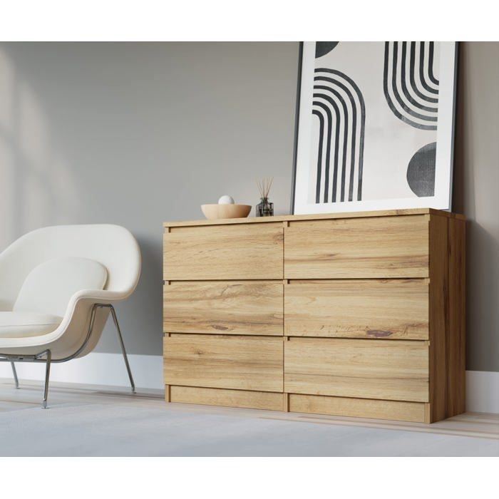 Commode DEMI 120 cm avec six tiroirs de style scandinave Couleur : chêne wotan Dimensions : L : 120 cm x P : 39 cm x H : 78 cm