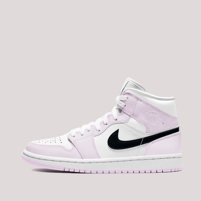 basket femme nike rose jordan