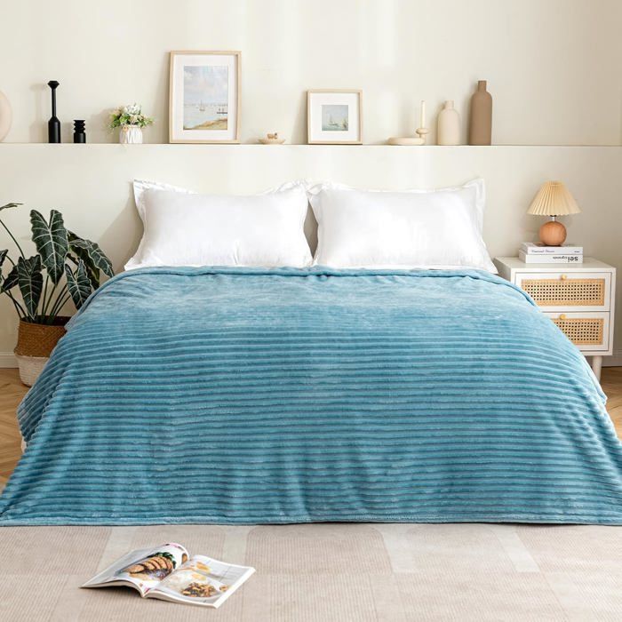 MIULEE Couverture Plaid Flanelle Velours Jeté Housse de Lit Canapé Chambre Sofa Peut Ëtre Utilisé dans 4 Saisons 1 Pièce Douce Fourrure Polaire Douce et Chaude Voilage Bébé 125x150CM Rouge Brique MIULEE Couverture Plaid Flanelle Velours Jeté Housse de Lit Canapé Chambre Sofa Peut Ëtre Utilisé dans 4 Saisons 1 Pièce Douce Fourrure Polaire Douce et Chaude Voilage Bébé 125x150CM Rouge Brique