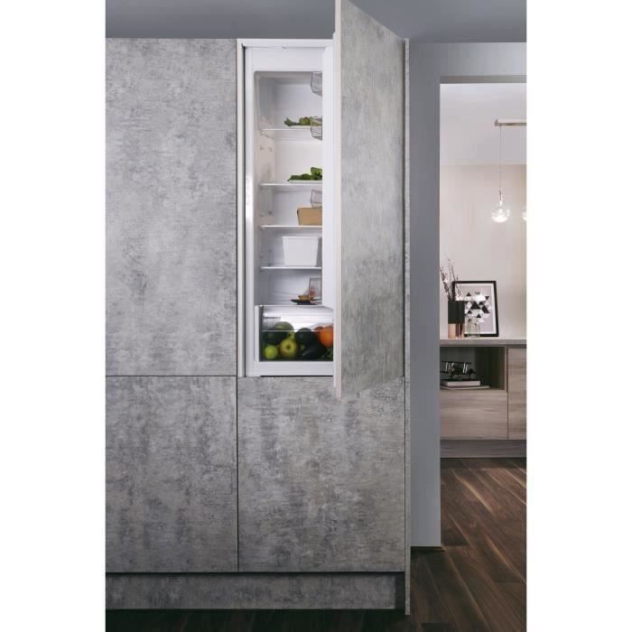 SHOT CASE - HOTPOINT SB18011 - Réfrigérateur encastrable 314 L - Froid Brassé - L58 x H184 cm - Blanc