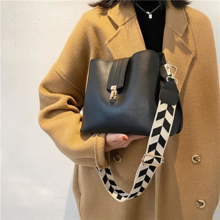 Sac seau store cuir noir femme