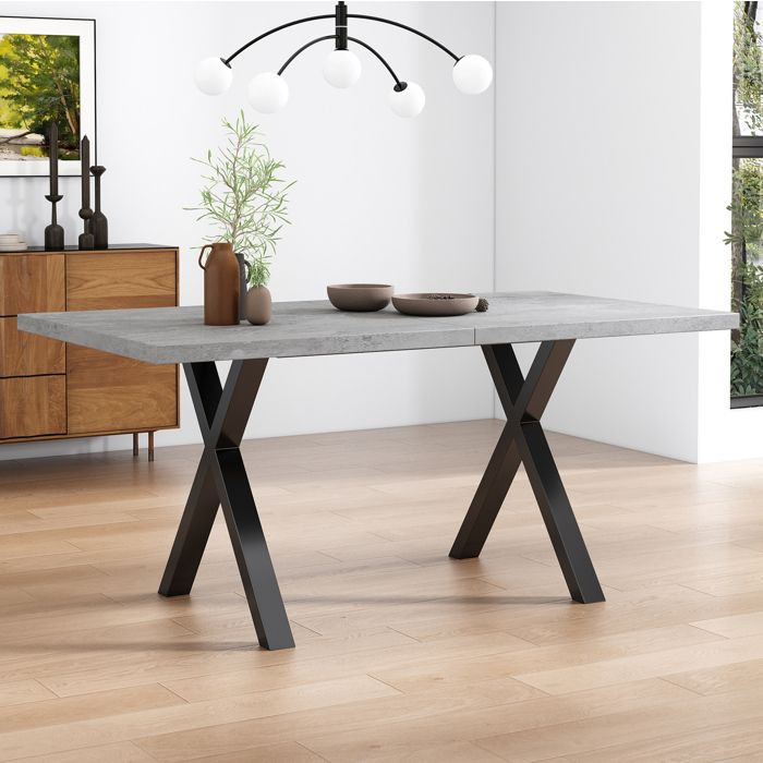 Table à manger rectangulaire grise et noire avec piètement croisé
