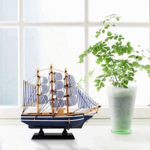 Voilier Miniature Bois – Déco Nautique – Artisanat Méditerranéen – Cadeau Anniversaire – 8 Modèles Disponibles