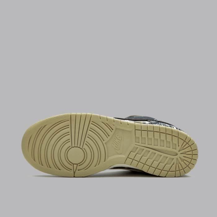 Baskets Dunk SB Low Travis Scott CT5053-001 - AUTREMENT - Pour Hommes et Femmes - Noir Noir