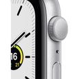 Apple Watch SE GPS, 44mm Boîtier en Aluminium Argent avec Bracelet Sport Blanc-1