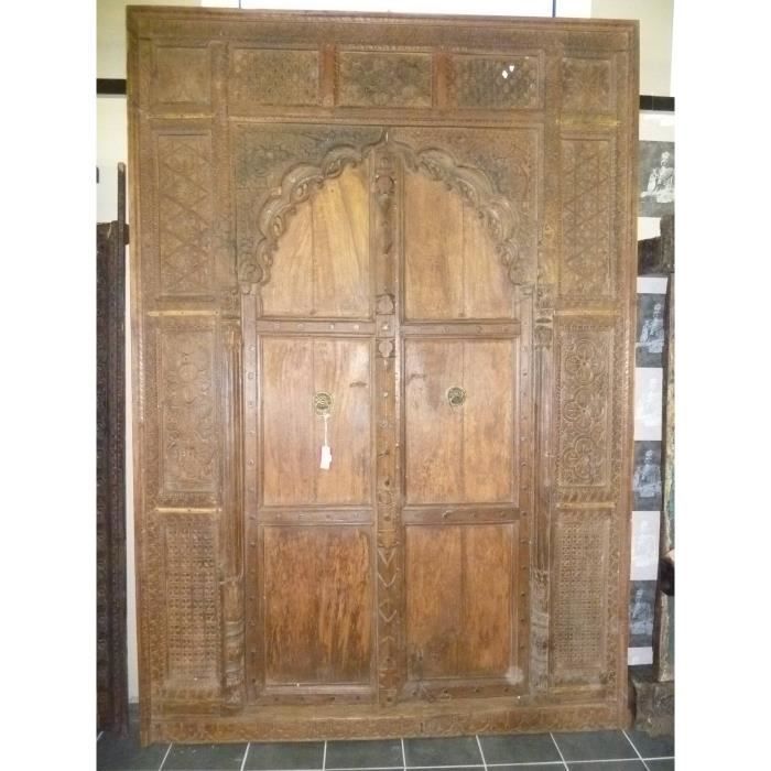 Trés grande porte indienne arche