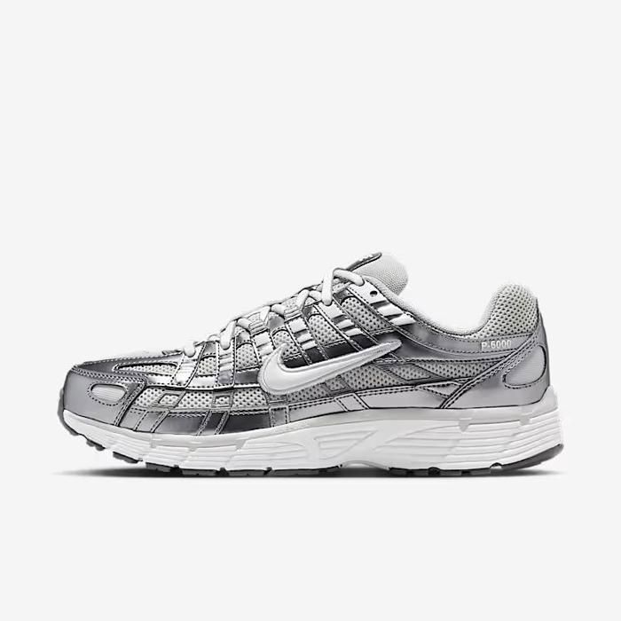 Chaussures de sport Nike P-6000 Amorti en mousse Gris brouillard
