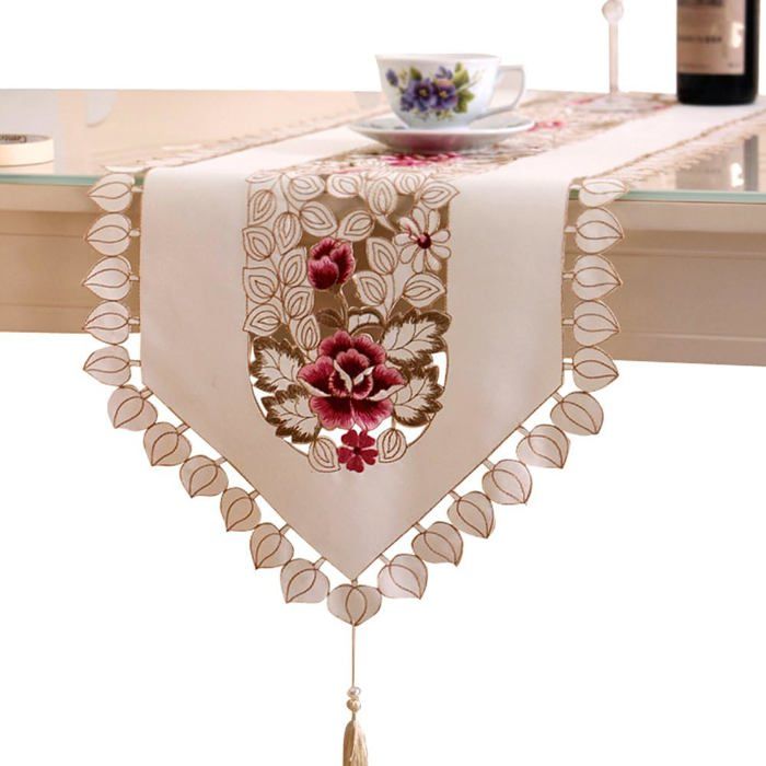 Chemin de table en toile de jute de style rustique fait à la main – Style rustique avec pompons – Décoration de table pour maison, cuisine, chambre