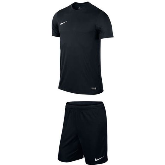 Short et tee shirt nike online