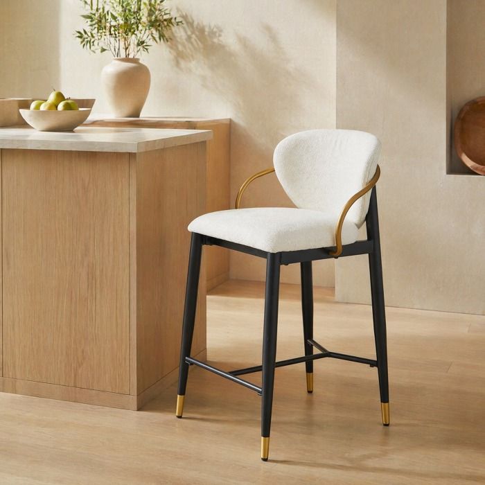 Lot de 2 tabourets de bar beige 104 x 57 x 87 cm réglables en hauteur dossier accoudoirs repose-pieds métal noir et doré