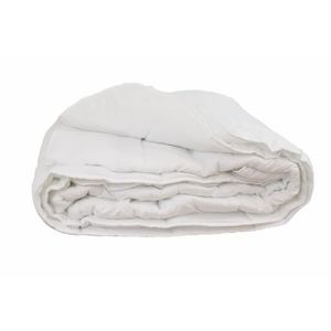 Serviette de bain dor/é Une grande serviette en satin de coton pour adulte