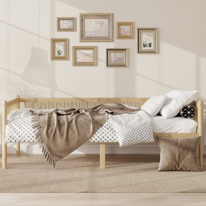 Lit banquette 90x200 cm en pin massif barrières sur 3 côtés sommier 14 lattes espace sous lit blanc