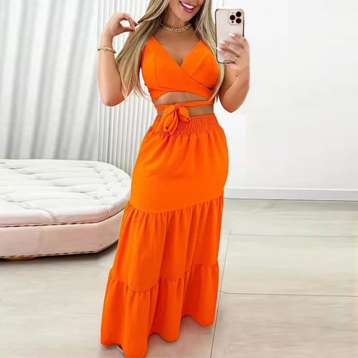 Robe Femme Satin Rouge Sans Manches Taille 8 – Style Soirée Avec Volants