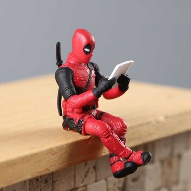 FAINCA 3 Pièces Figurine Deadpool Accessoire Voiture Interieur Decoration Rétroviseur Voiture Deadpool Ornements de Poupée Décoration de Rétroviseur Voitures Dessin Animé pour Maison Voitures Bureau