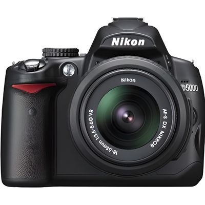 Nikon D5000 ＋ AF-S DX VR Zoom-Nikkor nikon-d5000-af-s-dx-nikkor-18-