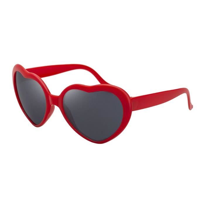 PHOTOS – 30 lunettes de soleil à moins de 300€ pour être stylée ce