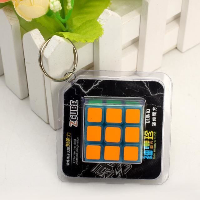 YAFLUG Lot De 4 Mini Cubes 3x3x3 Porte-Clés – Puzzle Coloré Anti-Stress, Jouet Éducatif Pour Enfants Et Adultes