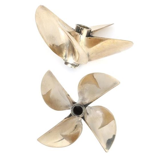 Julihai Accessoires pour Bateaux Radiocommandés, Moteur à Hélice électrique télécommandé de Haute qualité, Compatible avec Flytec V005 Julihai Accessoires pour Bateaux Radiocommandés, Moteur à Hélice électrique télécommandé de Haute qualité, Compatible avec Flytec V005