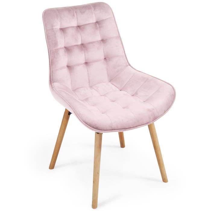 MADEMOISELLE CHIC sur Instagram : Omg ces petites chaises en velours rose  bientôt chez @mademoi…