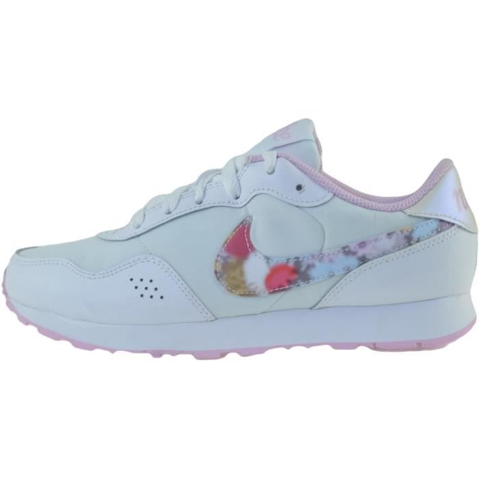 Nike MD Valiant