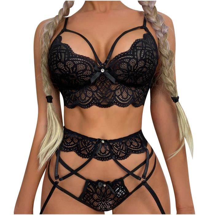 Ensemble soutien-gorge, porte-jarretelles, string et bas