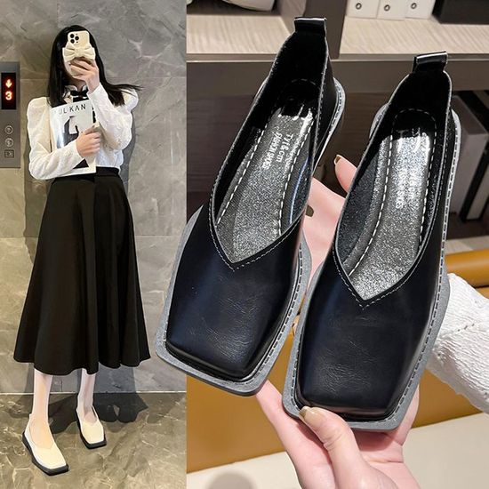 Topshop - Charlotte - Chaussures plates en cuir non doublé à bout carré