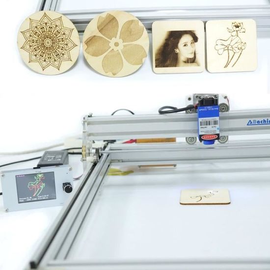Les petites pièces de découpeuse de bricolage de machine de gravure de laser sont faciles à installer, UE, multicolore