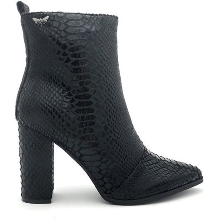 Petites bottines noires femme sales