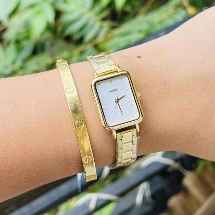 Casio LTP-V009G-7E Orologio Da Donna, Cassa Rettangolare Acciaio Inox, Quadrante Bianco E Indici Dorati, Movimento Quarzo, 30m Impermeabile - 6