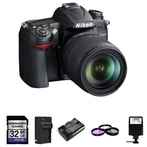 Nikon D7000 + Objectif 18105 + Accessoires supplémentaires (Carte