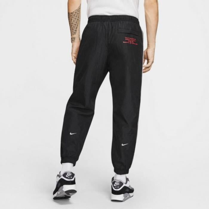 Haut à swoosh hotsell pour homme nike sportswear