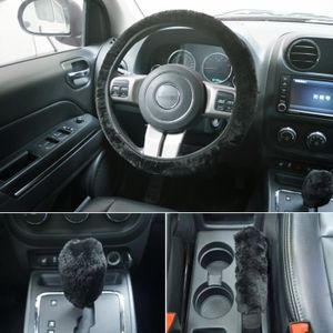 KANGTS Housse de volant de voiture universelle en cuir PU avec couronne de cystal et diamant 38,1 cm
