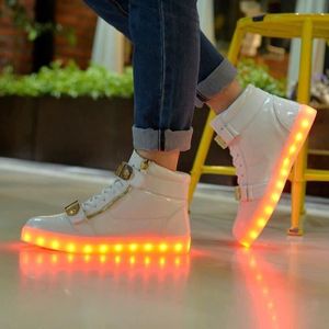 BASKET Chaussures de Sports LED Lumineuses Clignotantes - FUNMOON - 7 Couleurs - Rechargeables via USB