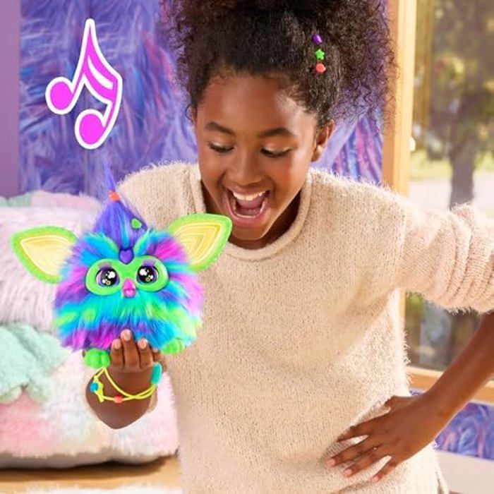 Furby Galaxy – Peluche Interactive 15 Cm, Brille Dans Le Noir, 600 Phrases, 5 Modes, Allemand – Hasbro